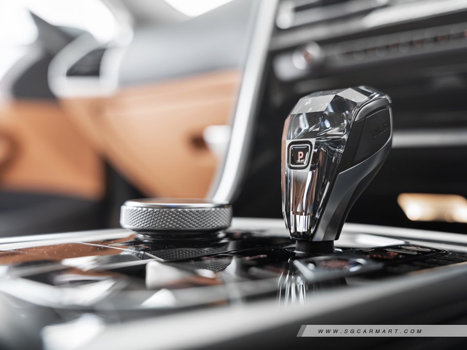 https://i.i-sgcm.com/new_cars/cars/12589/12589_g54