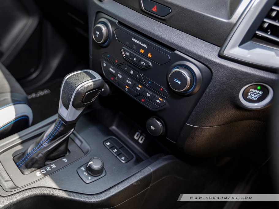 https://i.i-sgcm.com/new_cars/cars/12590/12590_g17