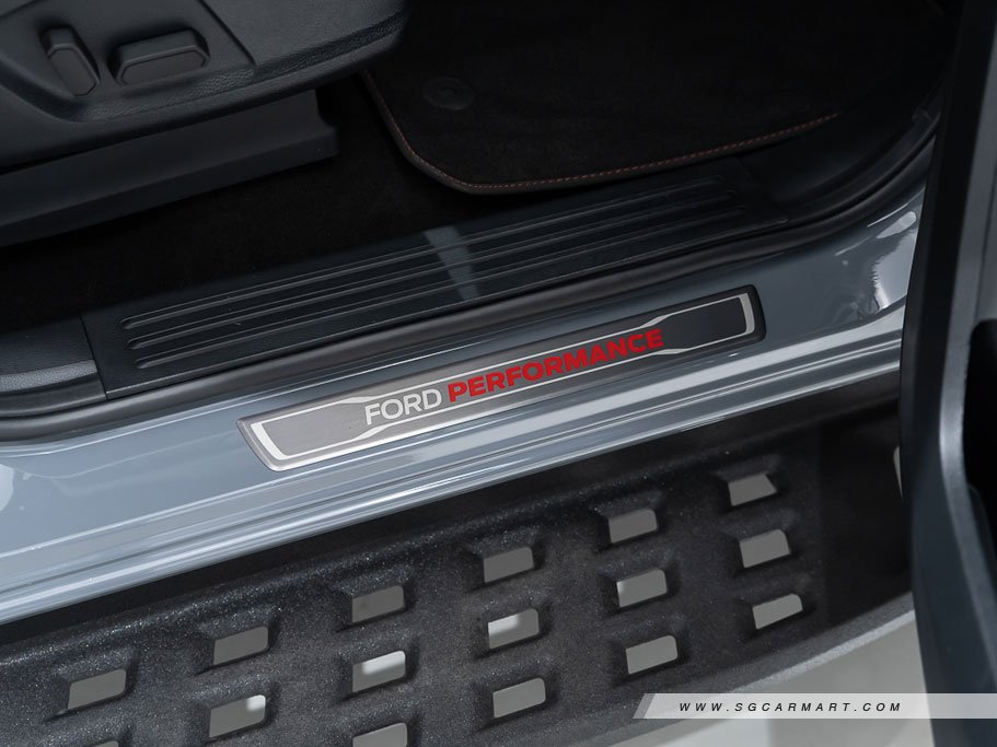 https://i.i-sgcm.com/new_cars/cars/12590/12590_g27