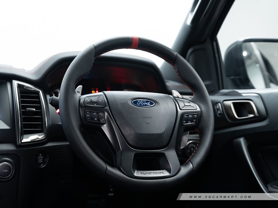 https://i.i-sgcm.com/new_cars/cars/12590/12590_g38