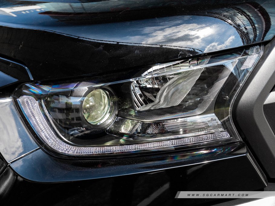 https://i.i-sgcm.com/new_cars/cars/12590/12590_g3