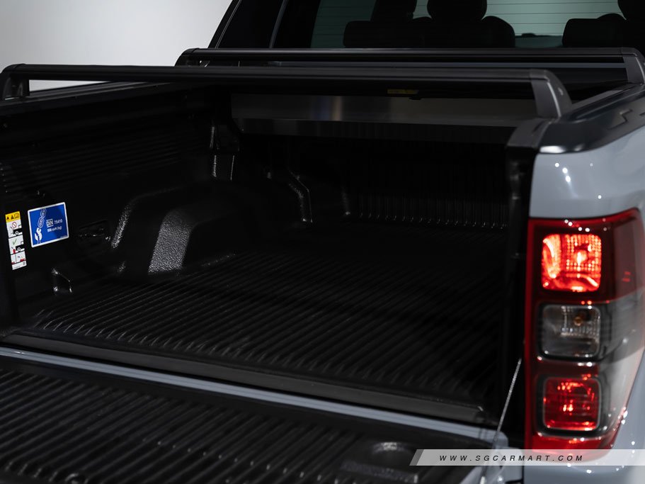 https://i.i-sgcm.com/new_cars/cars/12590/12590_g46