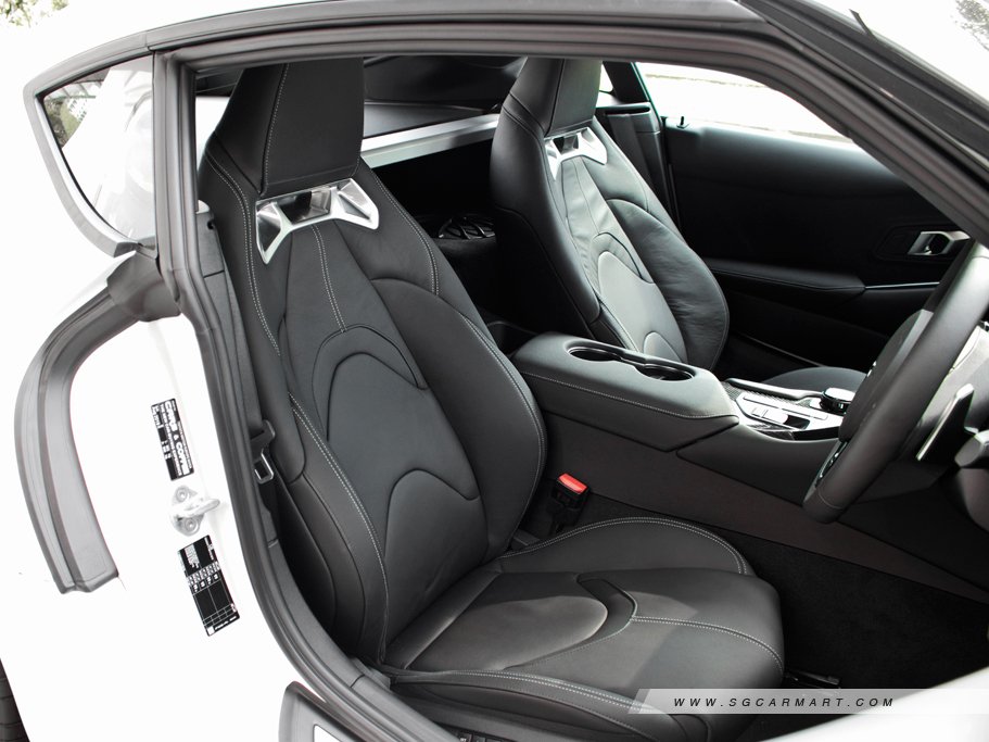 https://i.i-sgcm.com/new_cars/cars/12591/12591_g18