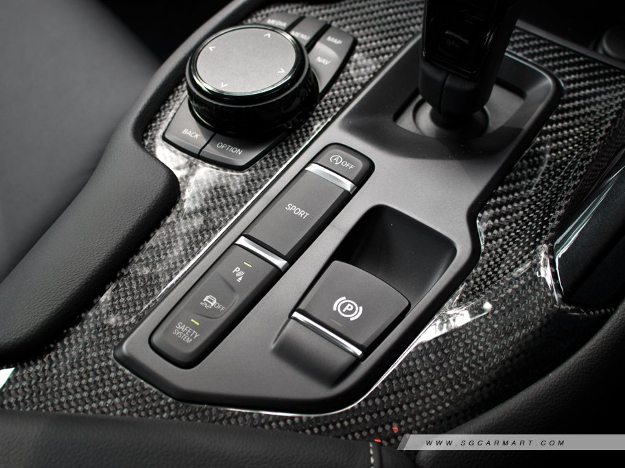 https://i.i-sgcm.com/new_cars/cars/12591/12591_g37