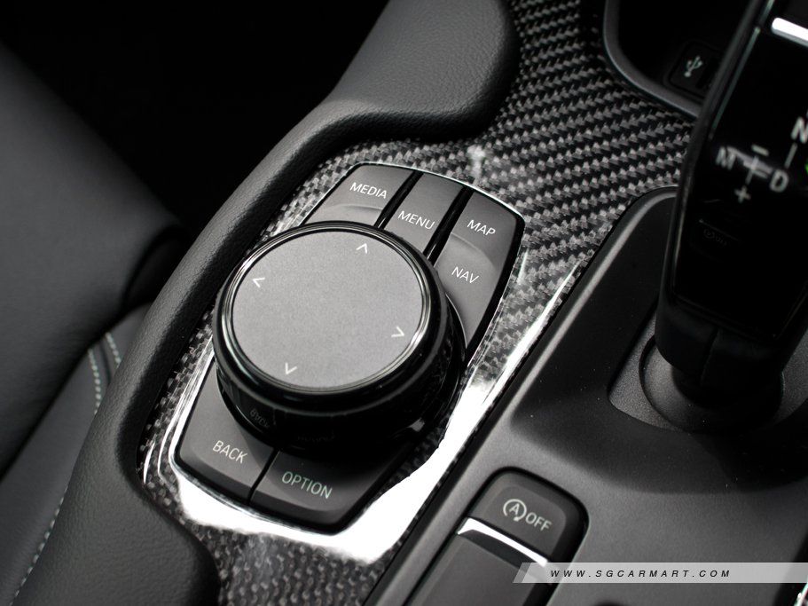 https://i.i-sgcm.com/new_cars/cars/12591/12591_g38