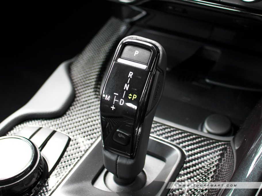 https://i.i-sgcm.com/new_cars/cars/12591/12591_g39