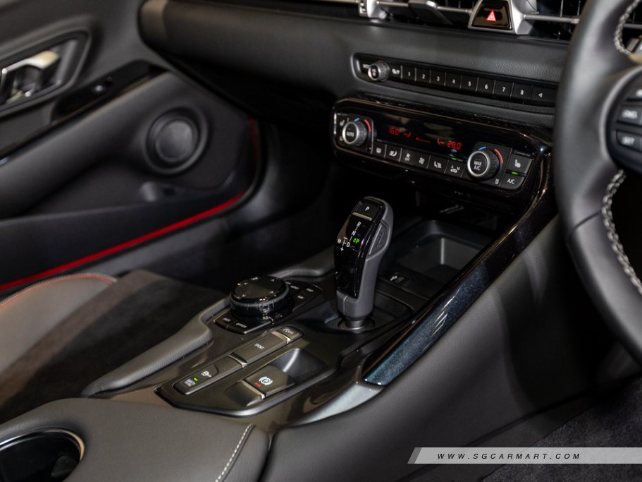 https://i.i-sgcm.com/new_cars/cars/12591/12591_g55