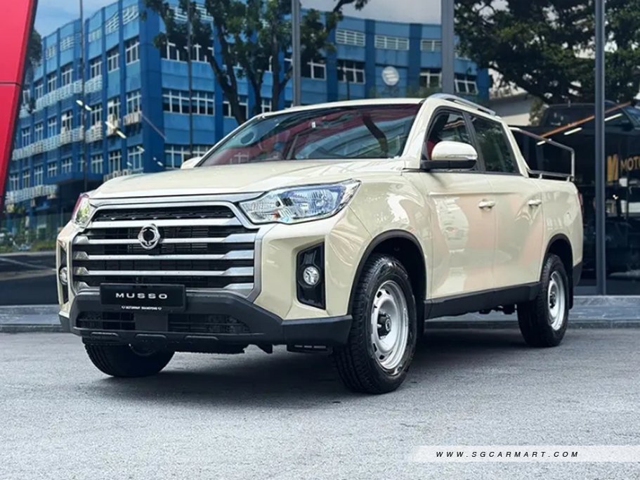 https://i.i-sgcm.com/new_cars/cars/12594/12594_g15