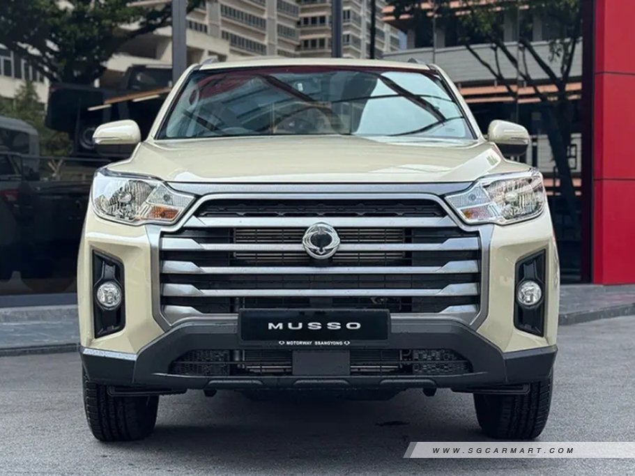 https://i.i-sgcm.com/new_cars/cars/12594/12594_g16