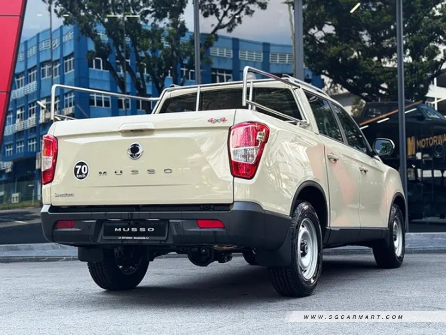 https://i.i-sgcm.com/new_cars/cars/12594/12594_g21