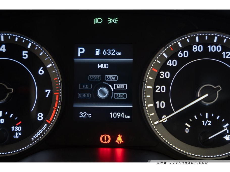 https://i.i-sgcm.com/new_cars/cars/12603/12603_g73