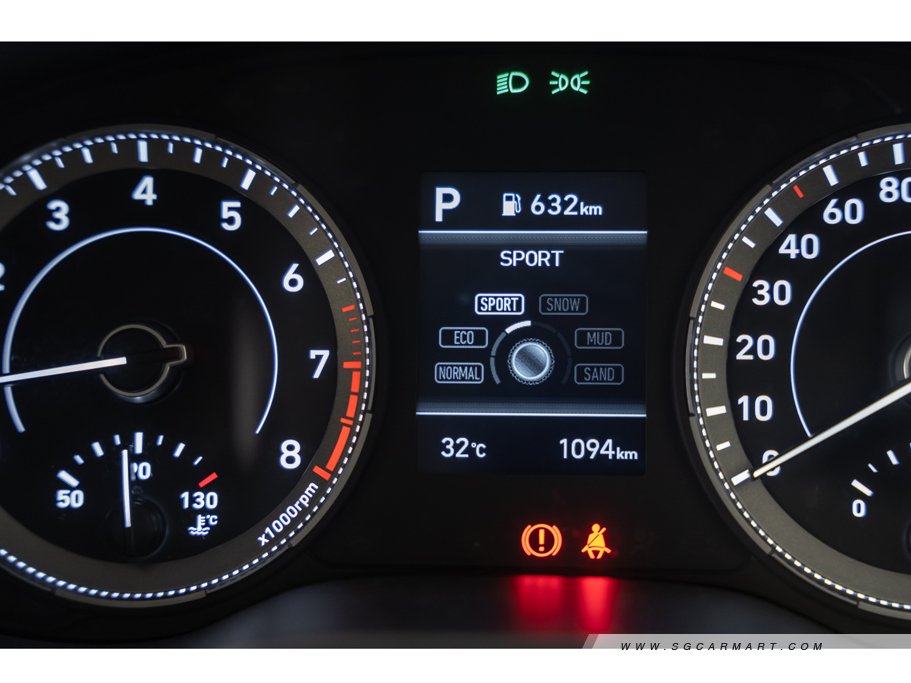 https://i.i-sgcm.com/new_cars/cars/12603/12603_g74