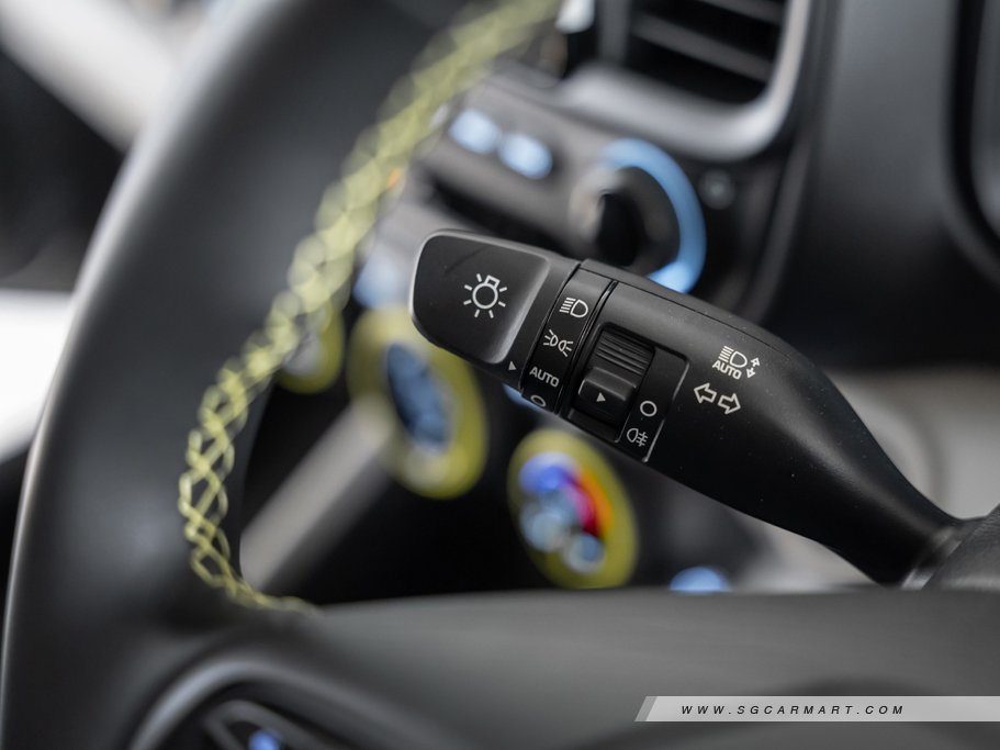 https://i.i-sgcm.com/new_cars/cars/12603/12603_g76