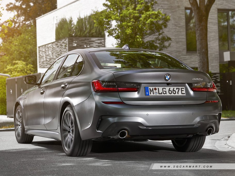 BMW 3 Series Plug-in Hybrid 11