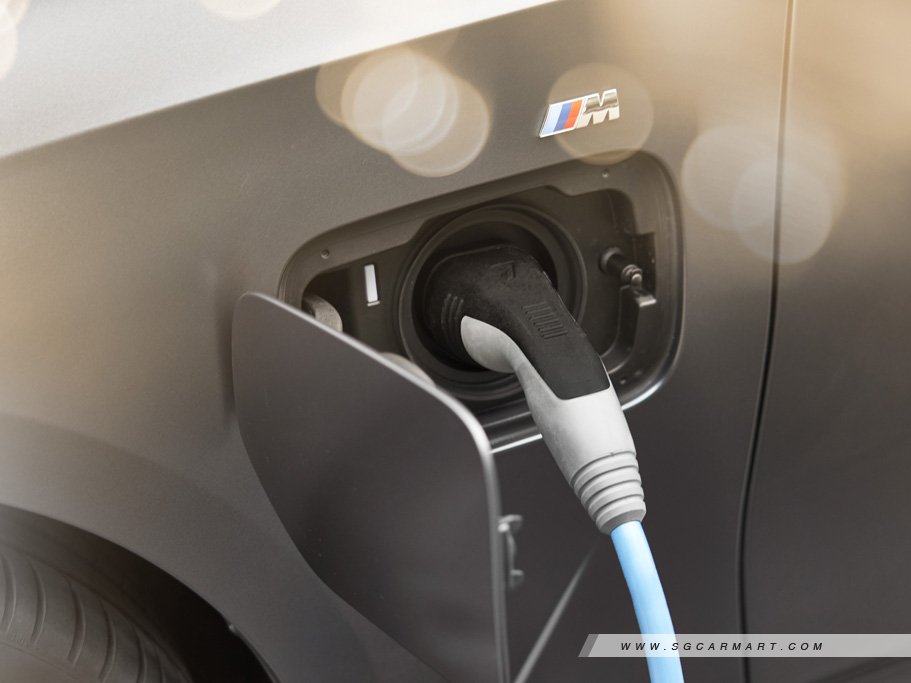 BMW 3 Series Plug-in Hybrid 16