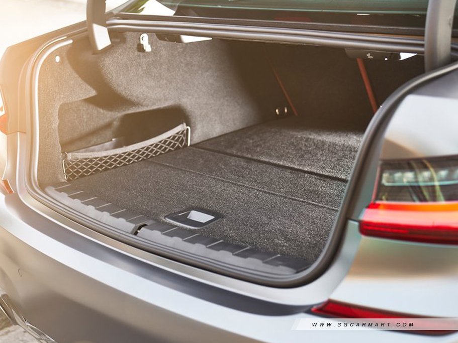 BMW 3 Series Plug-in Hybrid 37