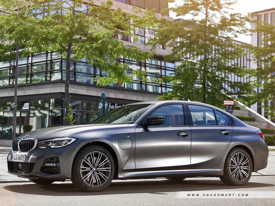 BMW 3 Series Plug-in Hybrid 6