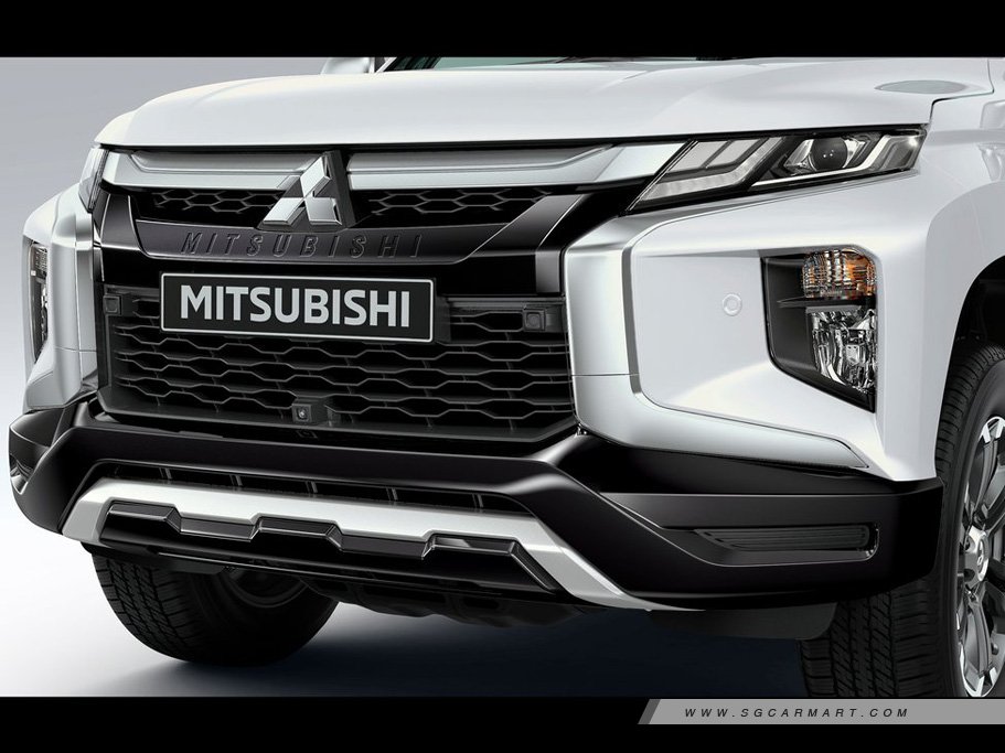 https://i.i-sgcm.com/new_cars/cars/12608/12608_g14