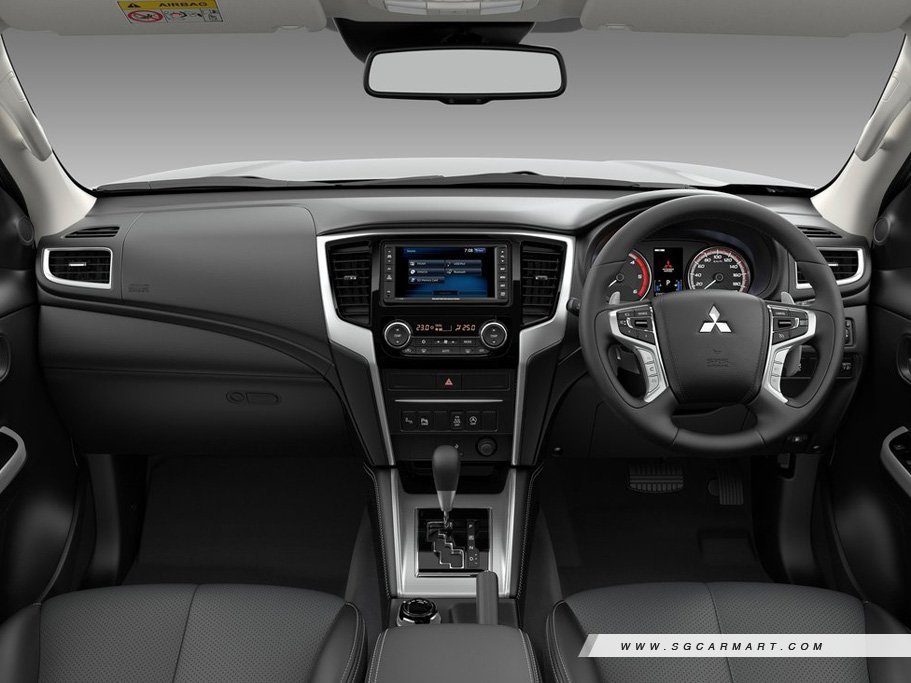 https://i.i-sgcm.com/new_cars/cars/12608/12608_g18