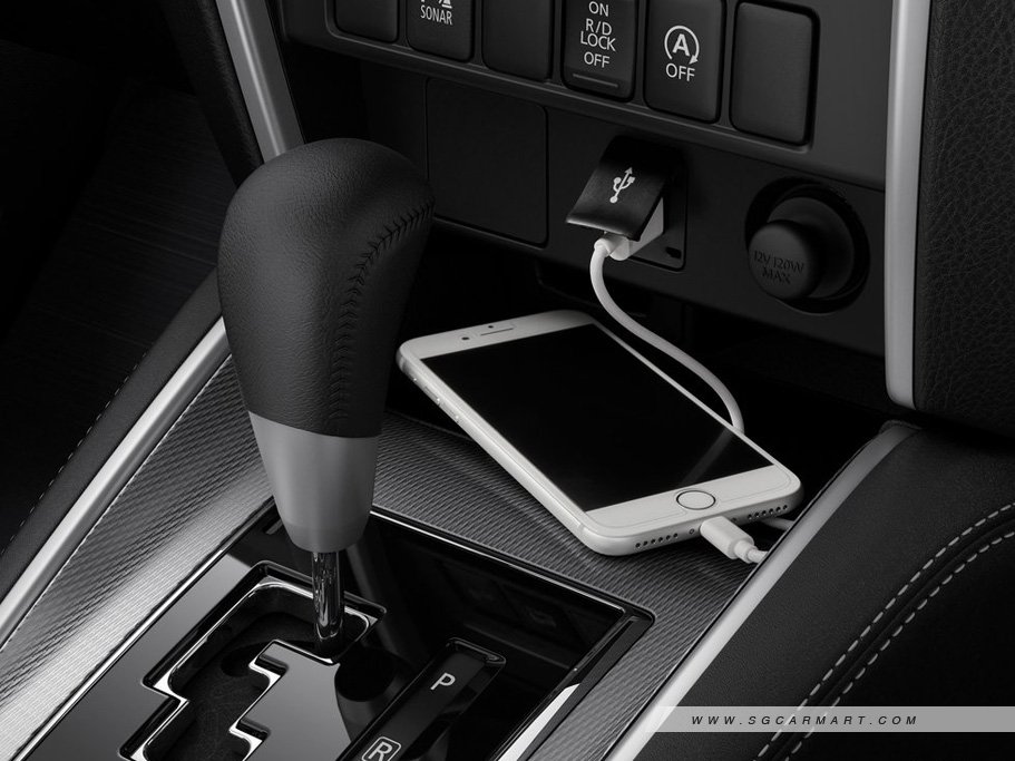 https://i.i-sgcm.com/new_cars/cars/12608/12608_g20