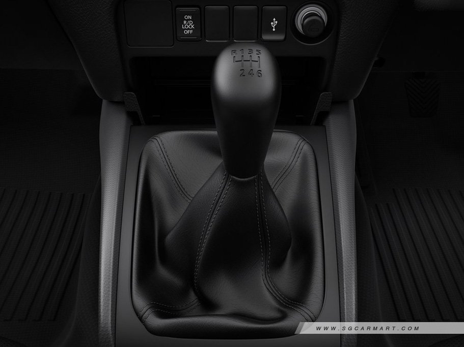 https://i.i-sgcm.com/new_cars/cars/12608/12608_g24