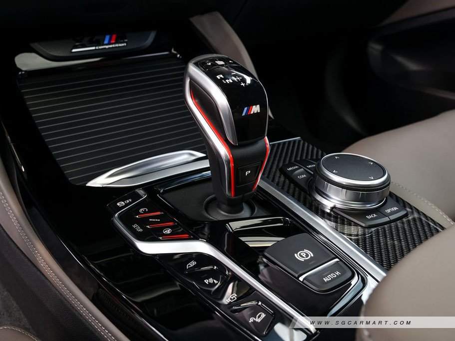 BMW X4 M 32