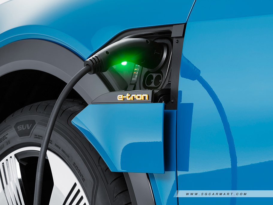 https://i.i-sgcm.com/new_cars/cars/12620/12620_g15