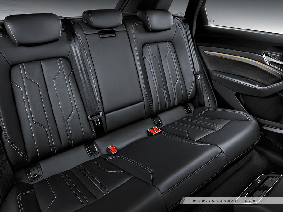 https://i.i-sgcm.com/new_cars/cars/12620/12620_g22
