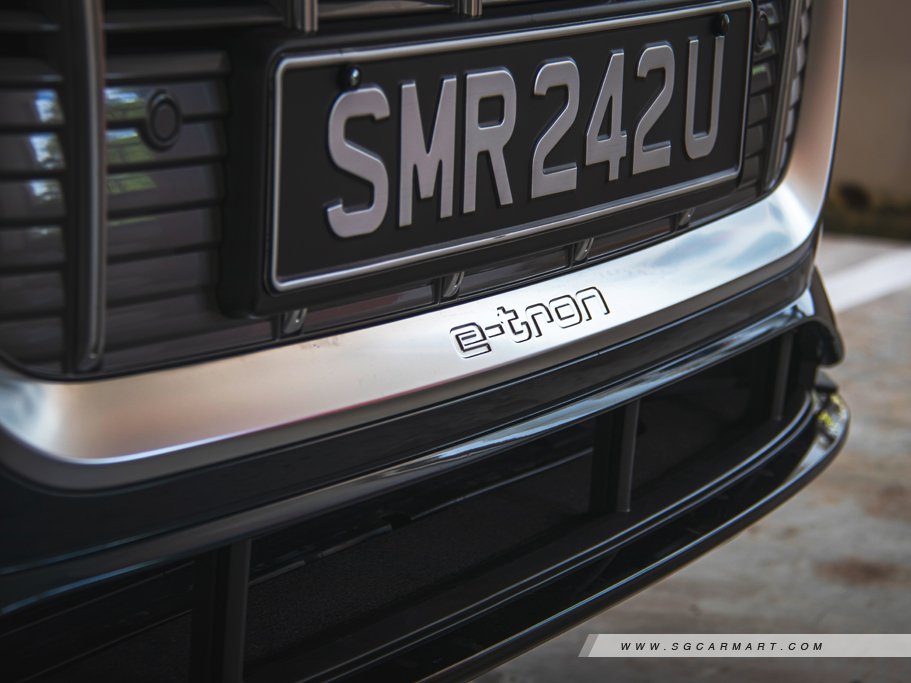 https://i.i-sgcm.com/new_cars/cars/12620/12620_g33