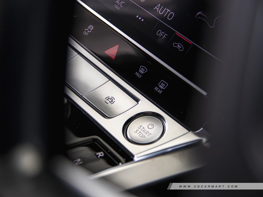 https://i.i-sgcm.com/new_cars/cars/12620/12620_g58