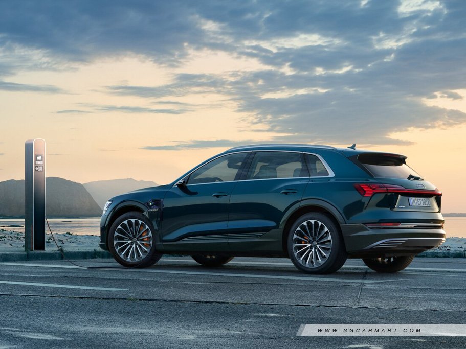 https://i.i-sgcm.com/new_cars/cars/12620/12620_g7
