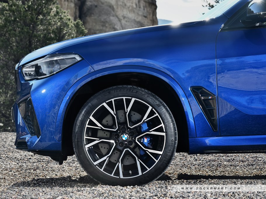 https://i.i-sgcm.com/new_cars/cars/12623/12623_g13