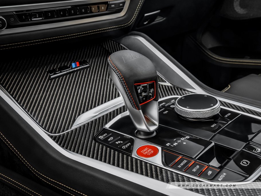 https://i.i-sgcm.com/new_cars/cars/12624/12624_g23