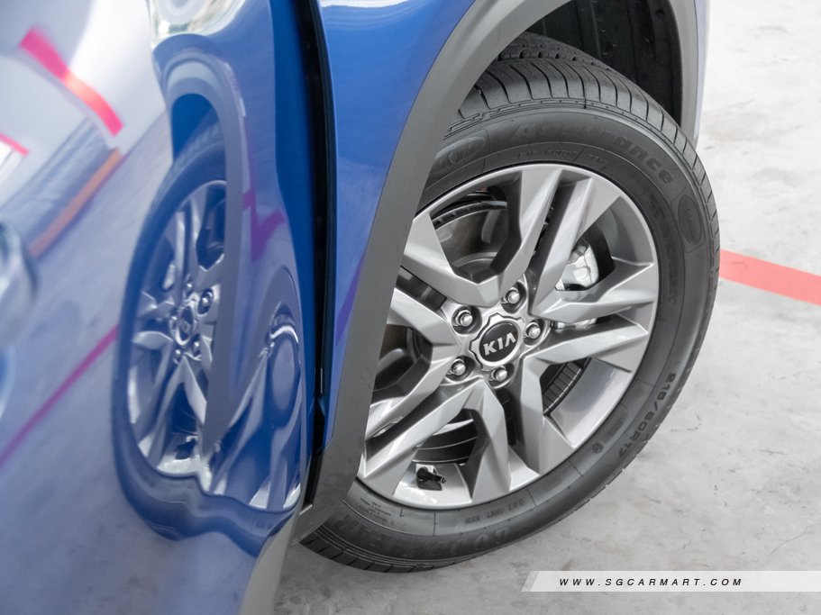 https://i.i-sgcm.com/new_cars/cars/12626/12626_g55