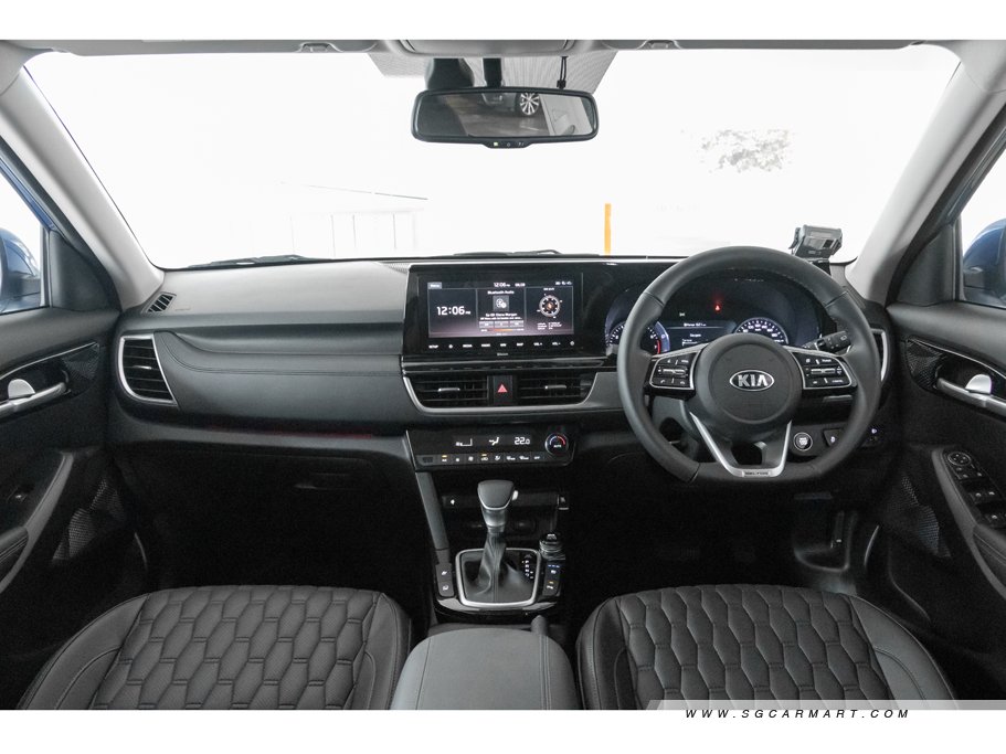 https://i.i-sgcm.com/new_cars/cars/12626/12626_g58