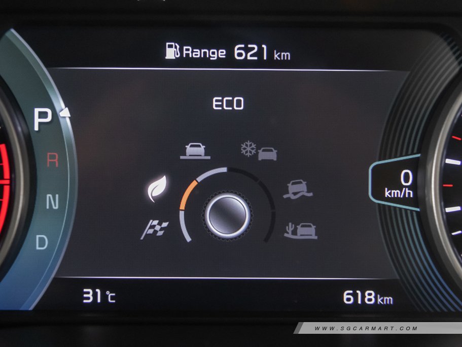 https://i.i-sgcm.com/new_cars/cars/12626/12626_g62