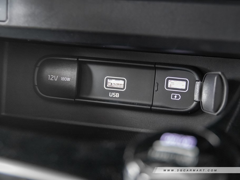 https://i.i-sgcm.com/new_cars/cars/12626/12626_g68