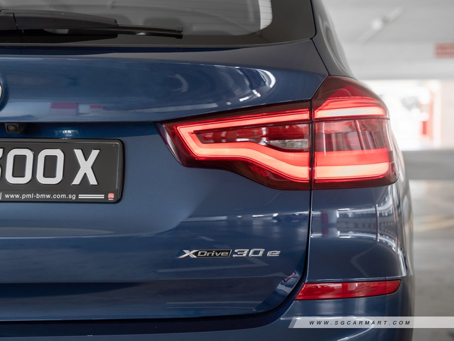 https://i.i-sgcm.com/new_cars/cars/12627/12627_g33