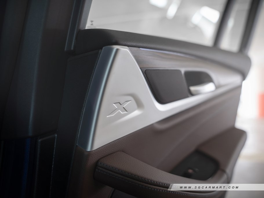 https://i.i-sgcm.com/new_cars/cars/12627/12627_g57
