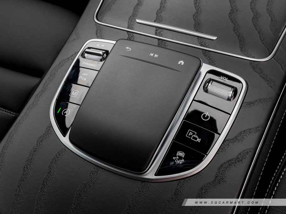 https://i.i-sgcm.com/new_cars/cars/12628/12628_g17
