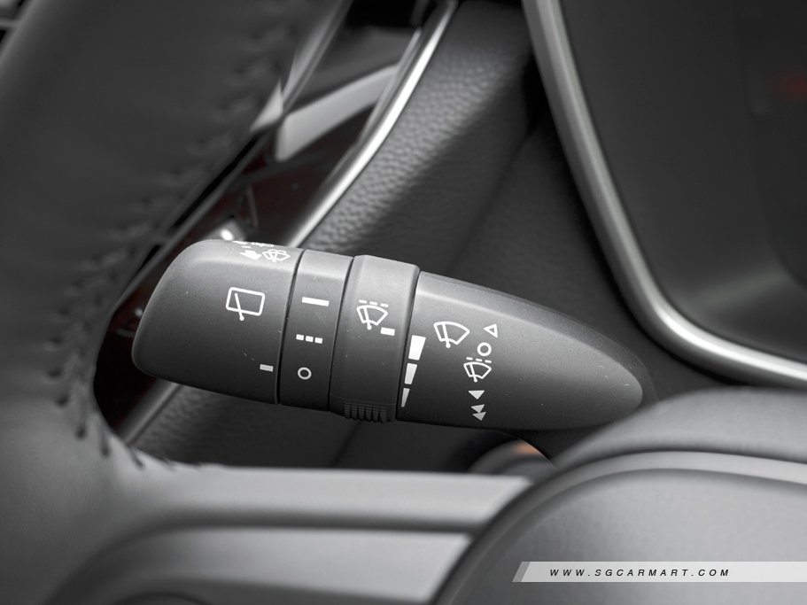https://i.i-sgcm.com/new_cars/cars/12630/12630_g18
