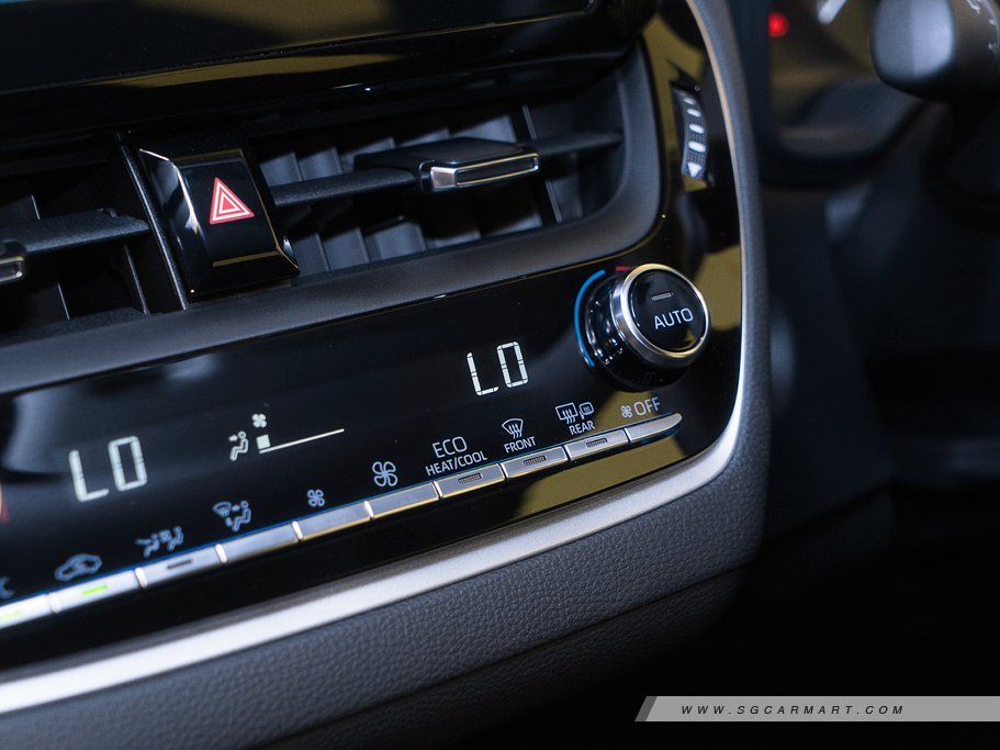 https://i.i-sgcm.com/new_cars/cars/12630/12630_g70