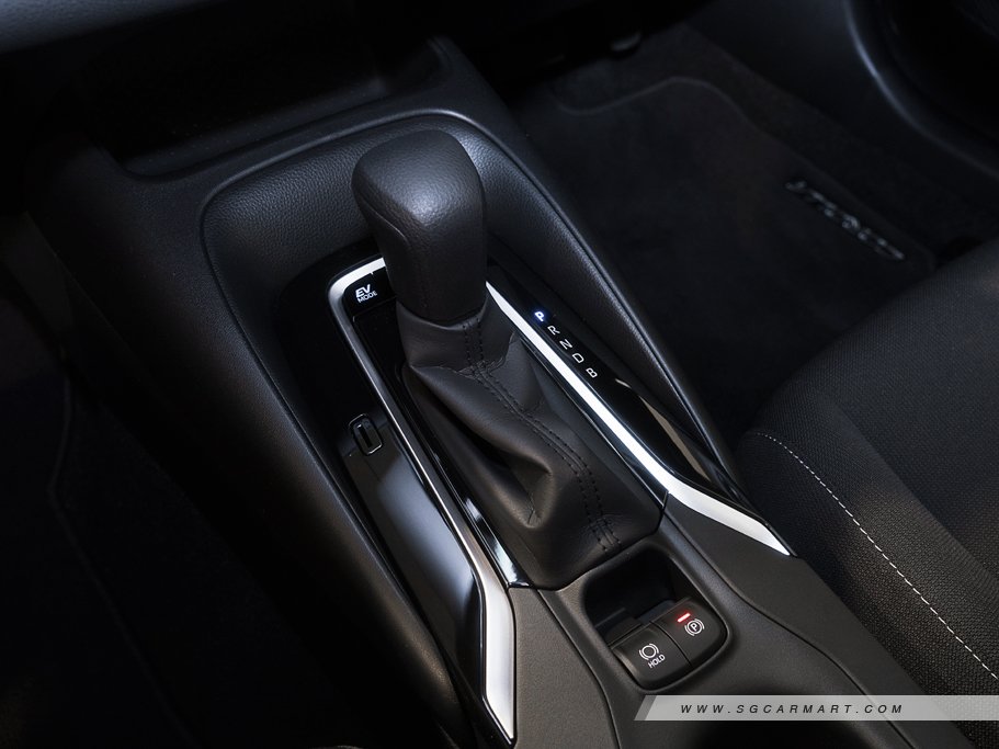 https://i.i-sgcm.com/new_cars/cars/12630/12630_g71