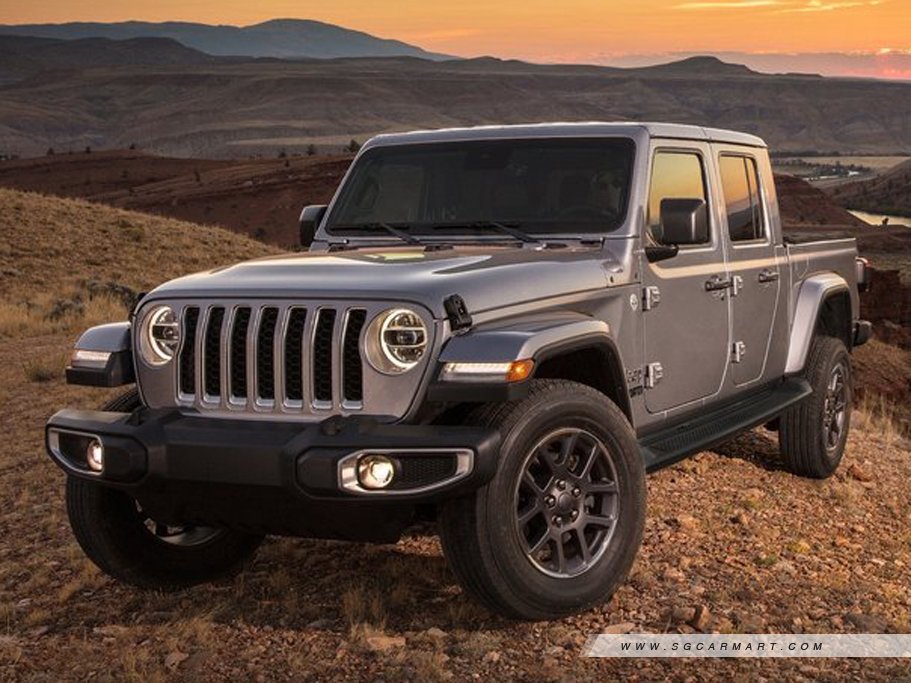https://i.i-sgcm.com/new_cars/cars/12632/12632_g11