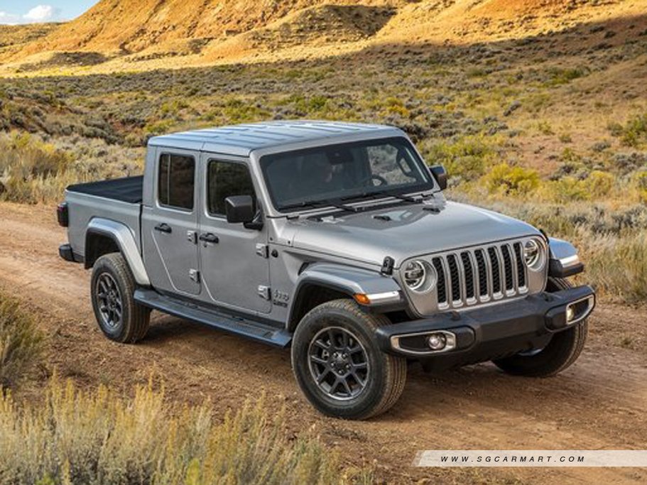 https://i.i-sgcm.com/new_cars/cars/12632/12632_g13