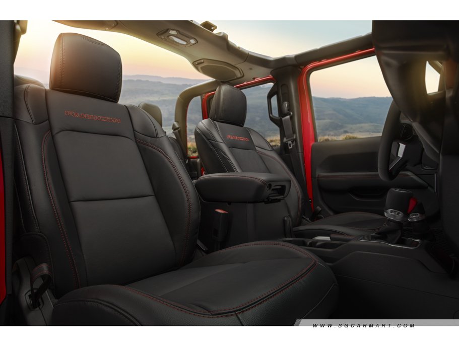 https://i.i-sgcm.com/new_cars/cars/12632/12632_g34