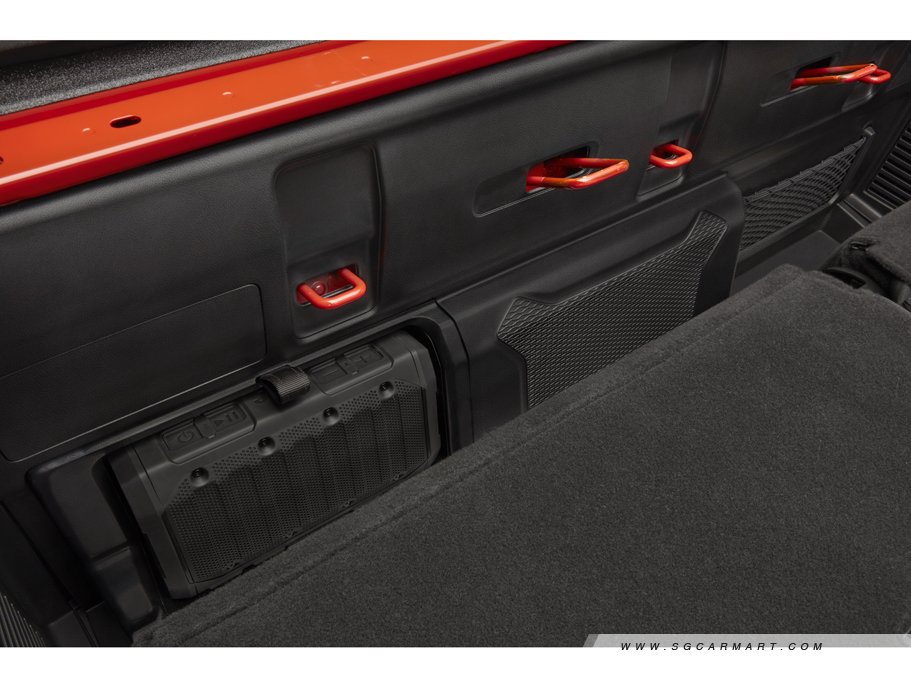 https://i.i-sgcm.com/new_cars/cars/12632/12632_g40