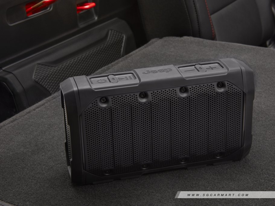 https://i.i-sgcm.com/new_cars/cars/12632/12632_g41