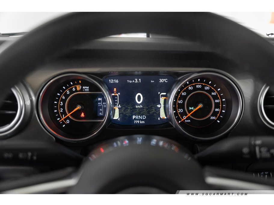 https://i.i-sgcm.com/new_cars/cars/12632/12632_g62