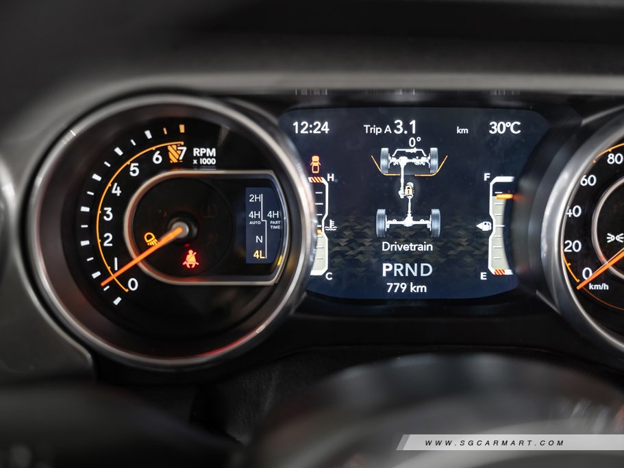 https://i.i-sgcm.com/new_cars/cars/12632/12632_g67